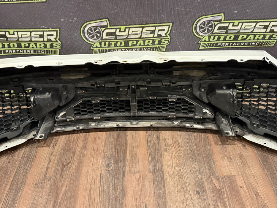 2019 LAMBORGHINI HURACAN 610 FRONT BUMPER OEM WHITE COMPLETE MINUS SENSORS