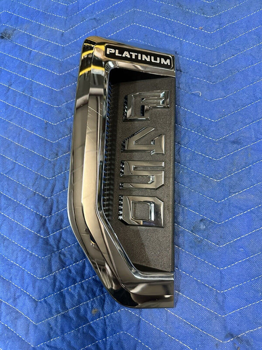 2017-2019 FORD F450 PLATINUM DRIVER LEFT CHROME FENDER EMBLEM BADGE OEM