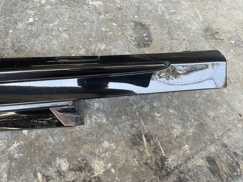 2017 MERCEDES AMG C63S ROCKER MOULDING SIDE SKIRTS RIGHT SIDE OEM~MINOR DAMAGE~