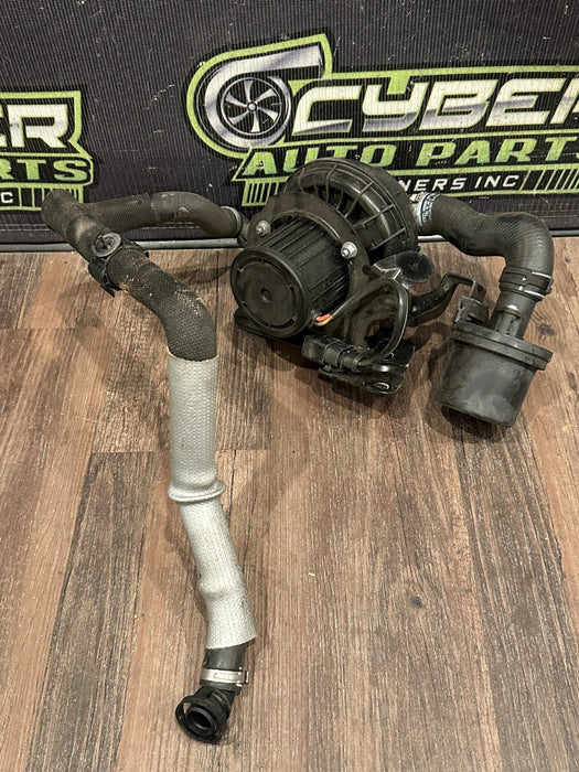 2017 AUDI R8 RIGHT SECONDARY AIR INJECTION PUMP OEM 4S0 906 601