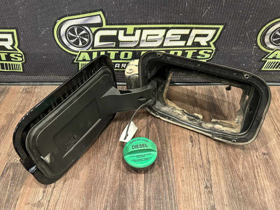 2023-2024 FORD F350 FUEL GAS DOOR LID ASSMEBLY AGATE BLACK (UM) OEM