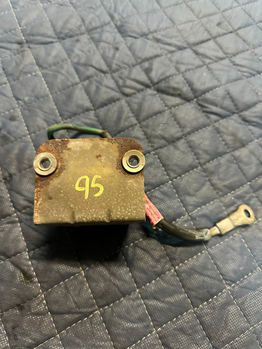 2006-2008 DODGE RAM 3500 CAB INTAKE HEATER RELAY OEM *BATTERY TRAY NOT INCLUDED*