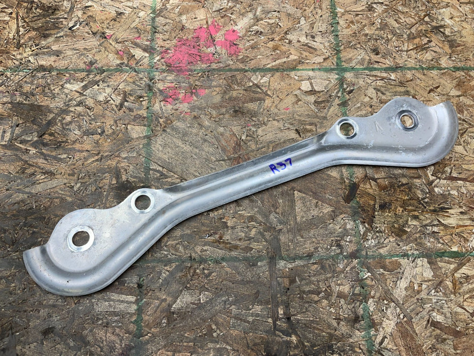 2013 INFINITI G37 SUBFRAME BRACKET OEM 2009-2015 Q60