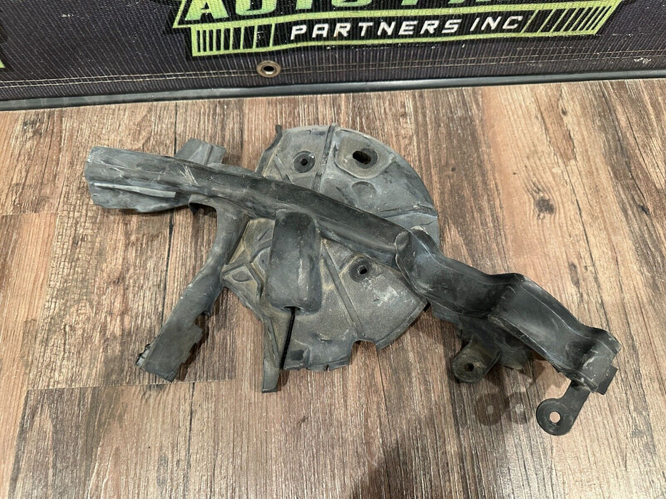 2020 BMW M4 F82 ENGINE HOOD RIGHT RUBBER SEAL OEM 5176 8066662