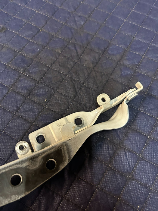 2016 NISSAN 370Z RIGHT PASSENGER HOOD HINGE OEM