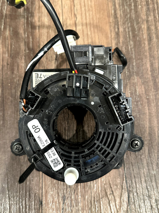 2016-2019 NISSAN TITAN & TITAN XD STEERING WHEEL CLOCK SPRING OEM 2555 EZ00A