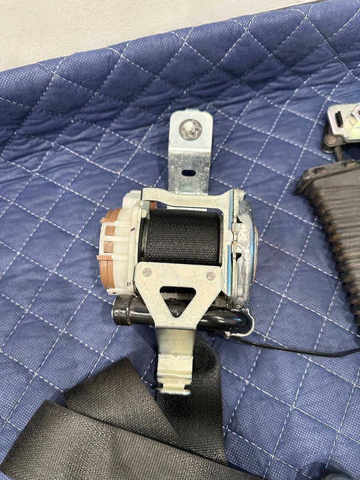 2017 FORD F250 F350 F450 PLATINUM BLACK FRONT PASSENGER RIGHT SEATBELT OEM