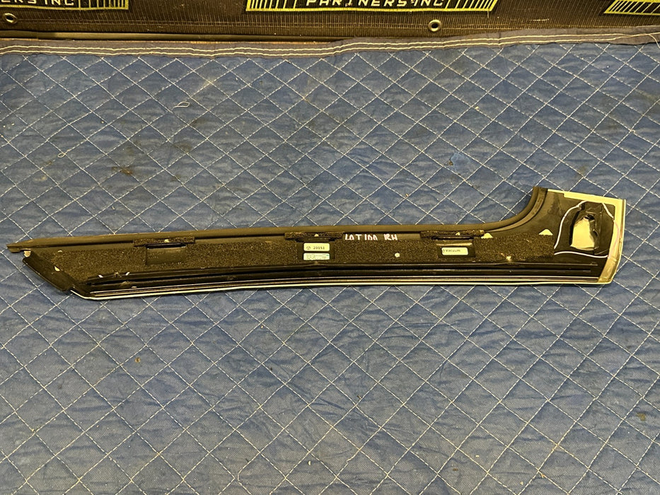 2018 AUDI R8 SPYDER WINDSHIELD RIGHT TRIM PANEL OEM 4S7 853 266 *FLAWS 3,4,7*