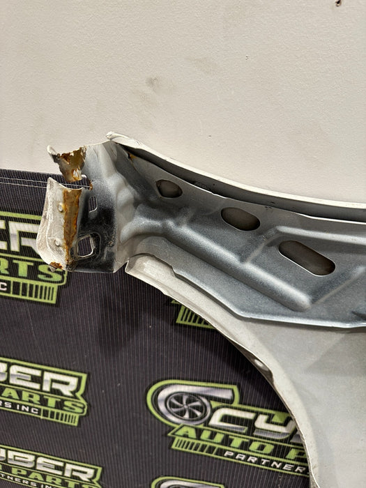 2023 2024 FORD F250 F350 FRONT RIGHT FENDER OEM STAR WHITE (AZ) *DAMAGE*