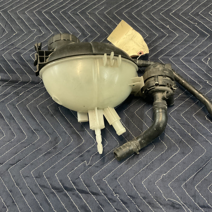 2013 MERCEDES C300 COOLANT RESERVOIR EXPANSION ASSEMBLY OEM