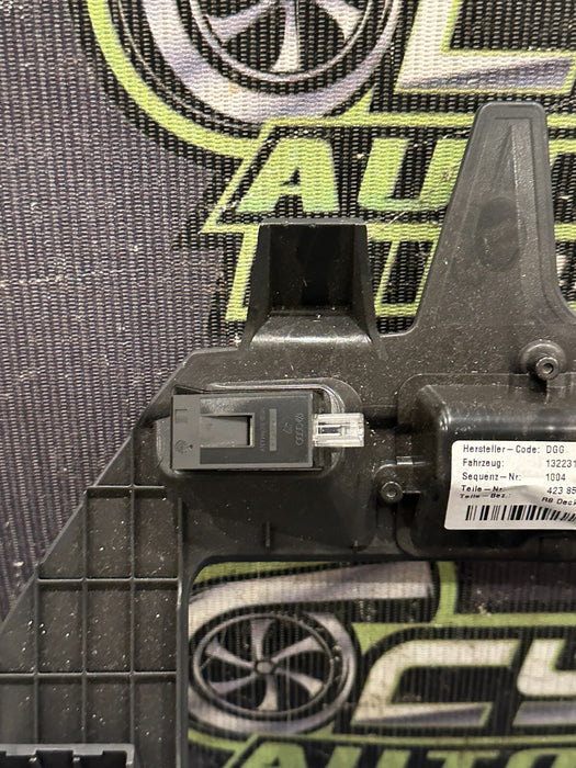 2014 AUDI R8 OEM FRONT LEFT DRIVER KNEE PAD KICK PANEL 423857557C 423 857 557 C