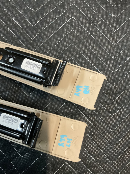 2018 FORD F250 F350 F450 LARIAT B PILLAR SEAT BELT ADJUSTER BRACKETS PAIR