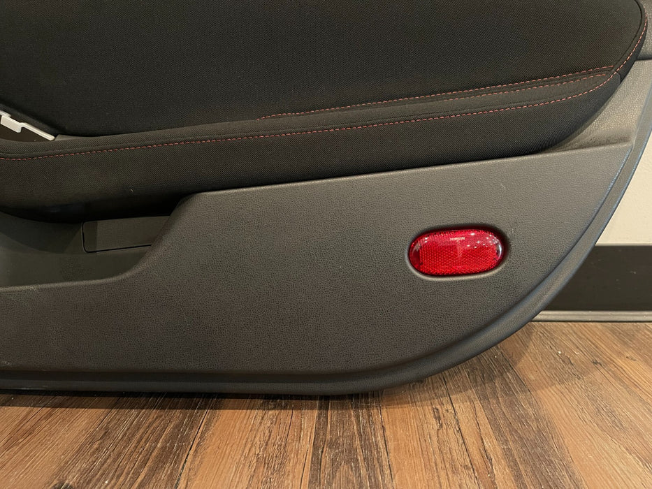 2014 NISSAN 370Z NISMO FRONT PASSENGER RIGHT DOOR PANEL OEM *SMALL TEAR *