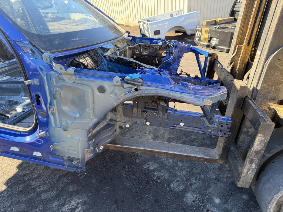 2024 BMW M3 G80 BLUE SHELL FRAME CHASSIS 4 DOOR CARBON ROOF OEM *DAMAGE*