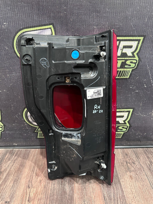 2020-22 FORD F250 F350 F450 PASSENGER RIGHT LED TAIL LIGHT OEM