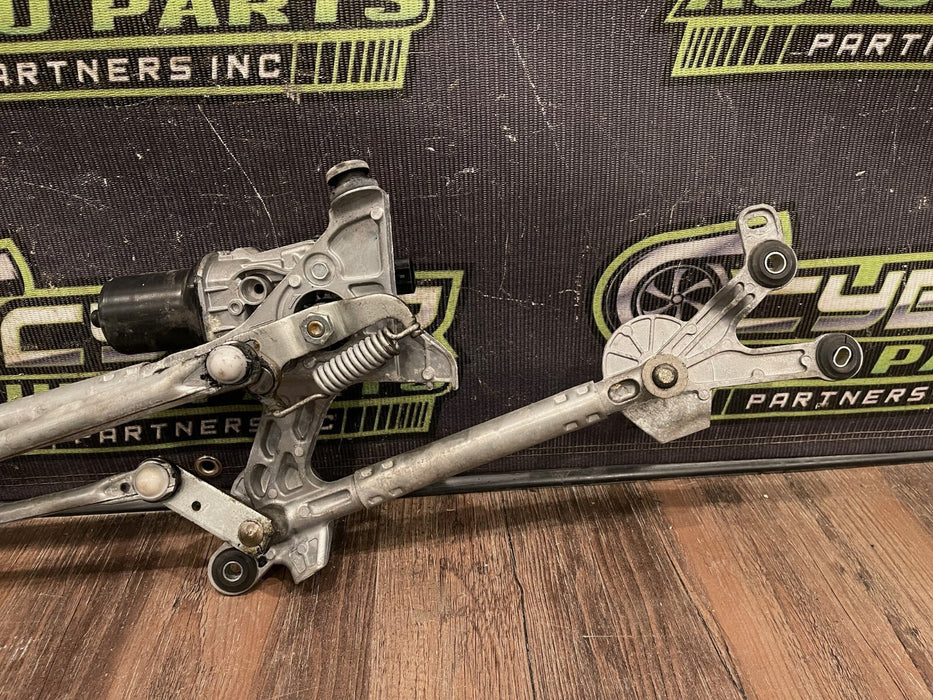 2014 TOYOTA PRIUS V FRONT WINDSHIELD LINKAGE WIPER MOTOR OEM