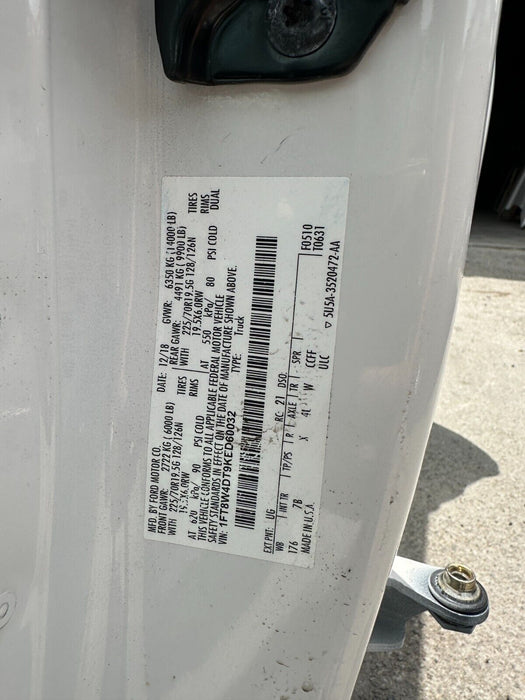 2017-2022 FORD F250 F350 F450 PLATINUM CREW CAB 4 DOOR CAB SHELL METALLIC WHITE