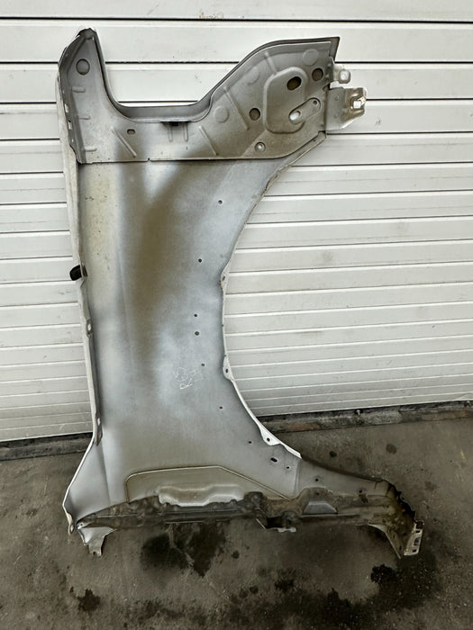 2017-2019 FORD F250 KING RANCH LEFT FENDER OEM *PAINT WEARS 3,4*