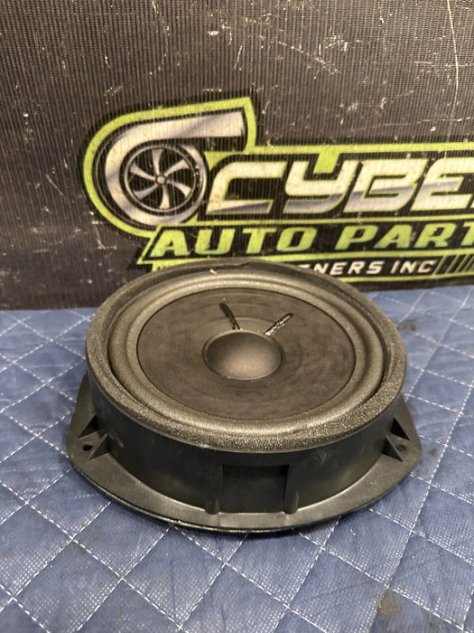 2014 AUDI R8 V10 B&O BANG & OLUFSEN LEFT DOOR SPEAKER OEM 420 035 415 A