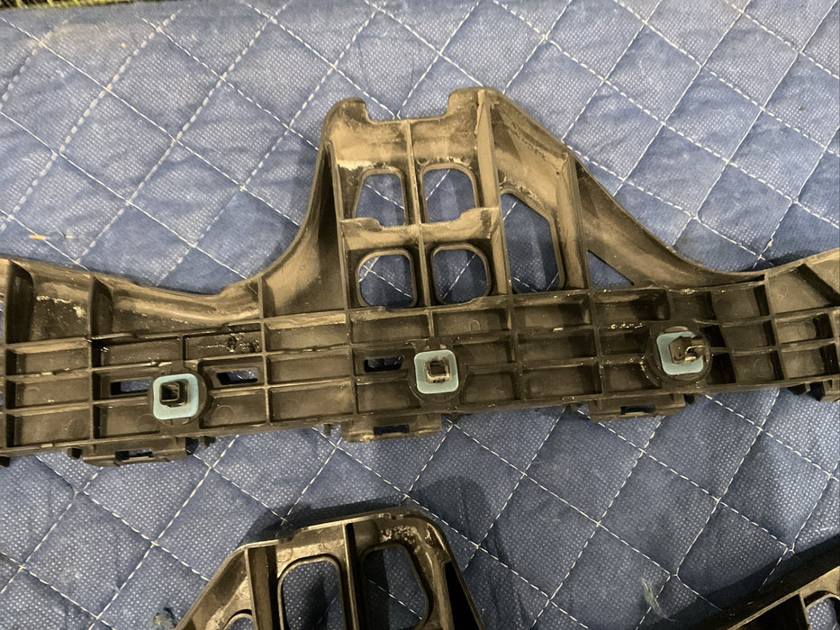 2014 TOYOTA PRIUS V REAR BUMPER LEFT RIGHT BRACKETS SET OEM