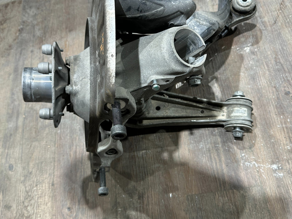 2014 PORSCHE 911 TURBO S 991 FRONT LEFT HUB KNUCKLE SPINDLE ASSEMBLY OEM