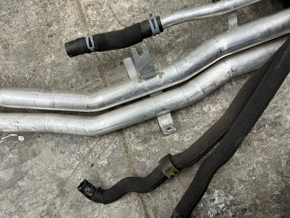 2014 AUDI R8 OEM UNDERBODY CENTER COOLANT PIPE LINE HOSE TUBE 420 121 050 B