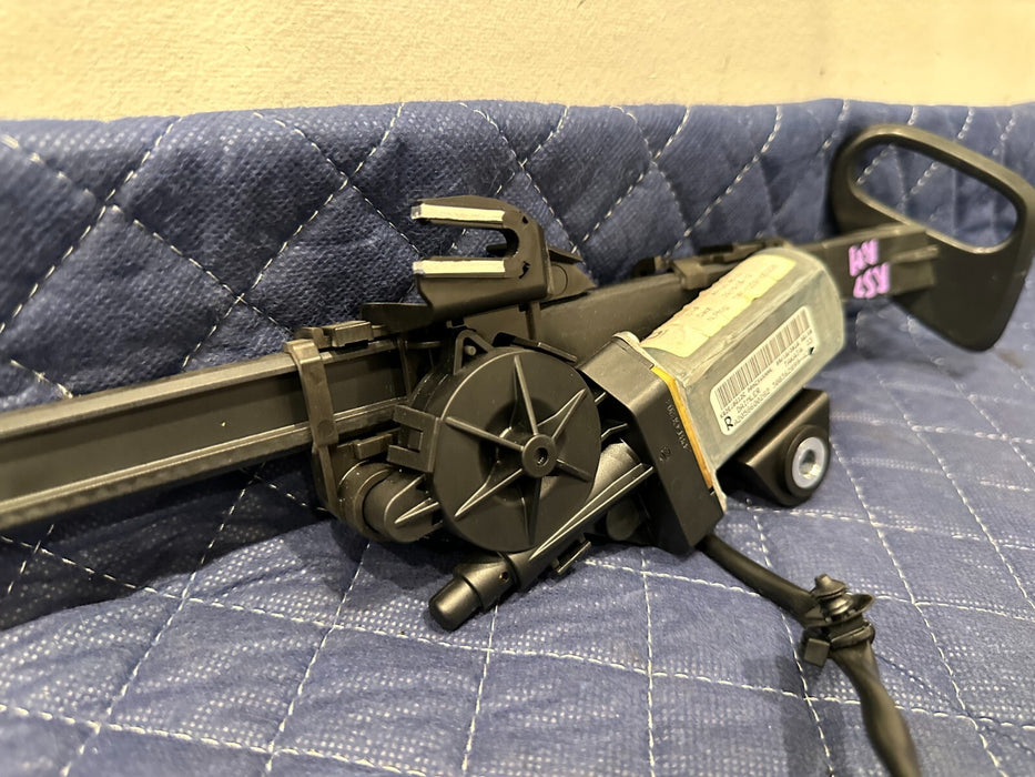 2017 MERCEDES-BENZ C63 AMG CABRIOLET FRONT RH ELECTRIC MOTOR SEATBELT ADJUSTER