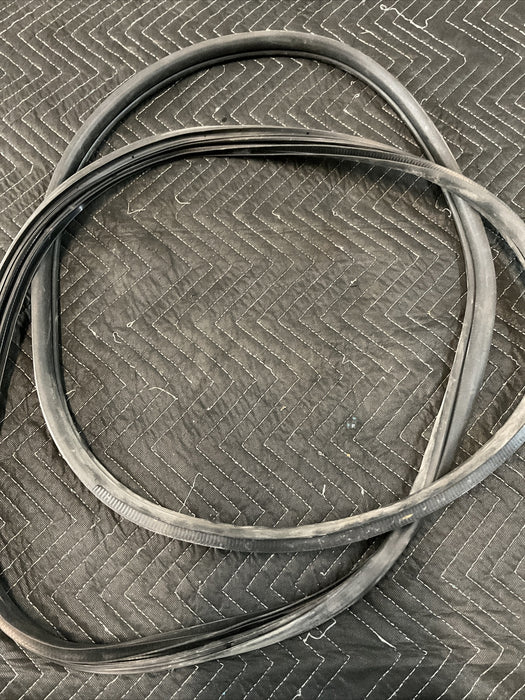 2016 NISSAN TITAN REAR RIGHT PASSENGER DOOR SEAL WEATHER STRIP OEM