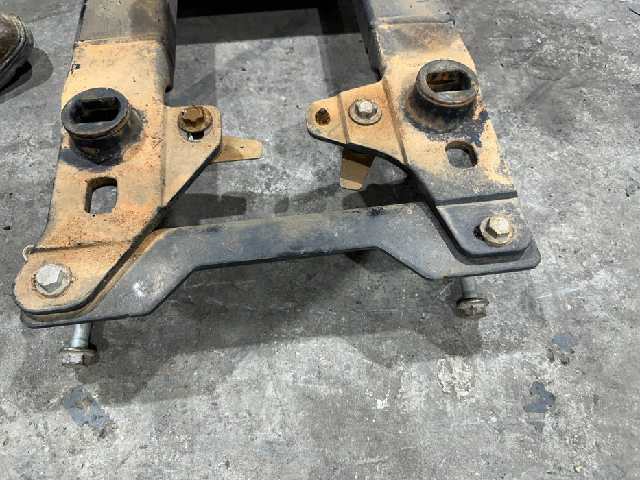 2017-2019 FORD F350 F250 F350 5TH WHEEL GOOSENECK HITCH OEM