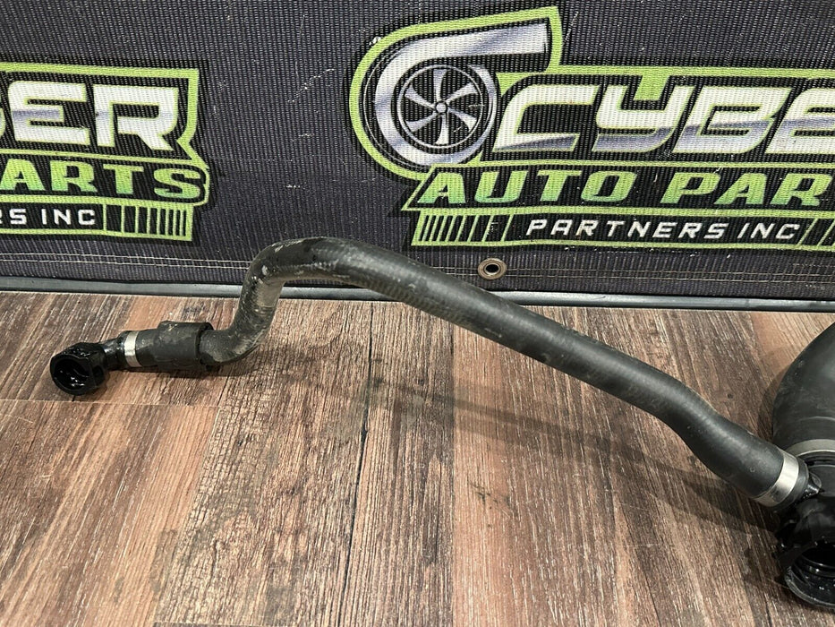 2020 BMW M4 F82 UPPER LEFT RADIATOR COOLANT HOSE OEM 11-53-7-848-501