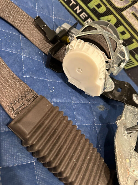 2018-2019 FORD F250 F350 F450 LIMITED BROWN FRONT DRIVER LEFT SEATBELT OEM