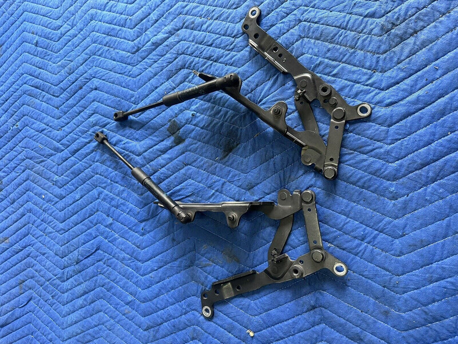 2011 BMW 550i F10 5 SERIES FRONT LEFT RIGHT HOOD HINGES PAIR W/ STRUTS OEM