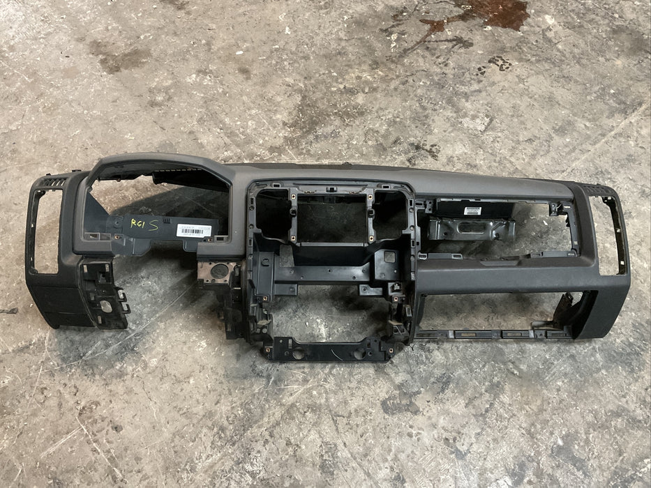 2017 DODGE RAM SLT 3500 MEGA CAB DASHBOARD DASH PANEL OEM~COSMETIC DAMAGE~