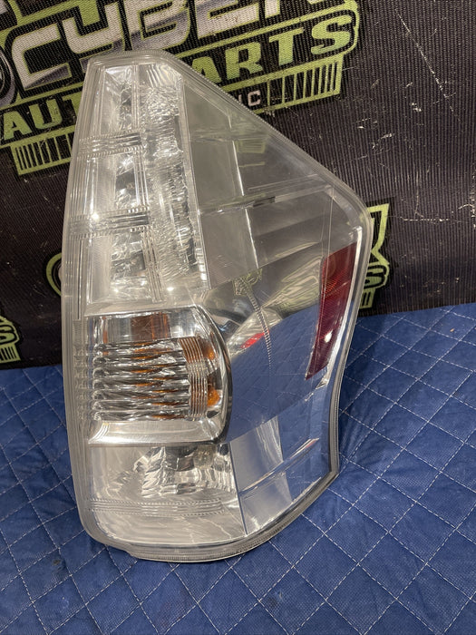 2014 TOYOTA PRIUS V REAR RIGHT PASSENGER TAILLIGHT TAIL LIGHT OEM