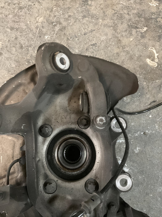 2017 MERCEDES C63 AMG W205 REAR LEFT DRIVER SPINDLE KNUCKLE HUB BEARING OEM