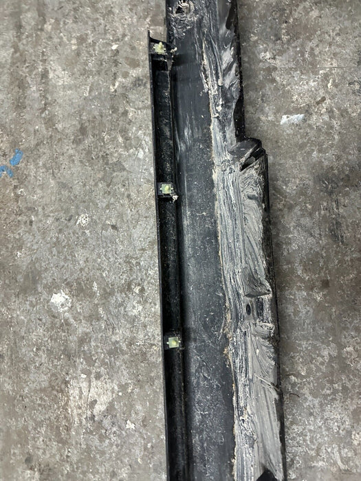 2011 NISSAN 370Z OEM LEFT SIDE SKIRT ROCKER MOLDING PANEL *NAG*~COSMETIC WEAR~