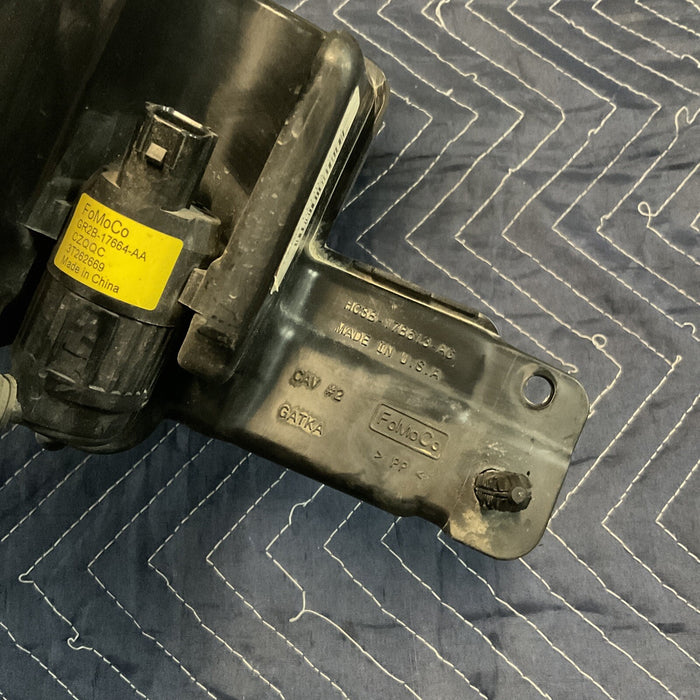 2018 FORD F250 F350 F450 WINDSHIELD WASHER RESERVOIR TANK OEM