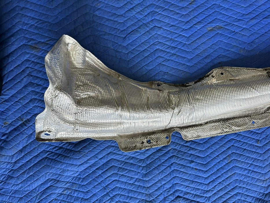 2011 BMW 550i F10 5 SERIE FRONT LEFT SIDE HEAT SHIELD INSULATION COVER OEM