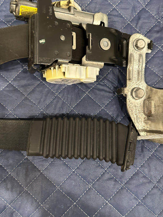 2017-2019 FORD F250 F350 F450 XLT FRONT RIGHT SEAT BELT SEATBELT OEM ~WEAR