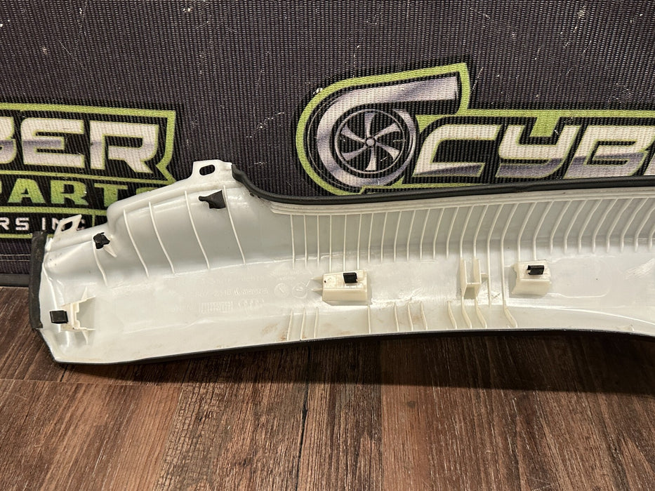 2017-18 AUDI R8 PLUS SPYDER FRONT PASSENGER RIGHT A PILLAR TRIM OEM 4S7 867 234
