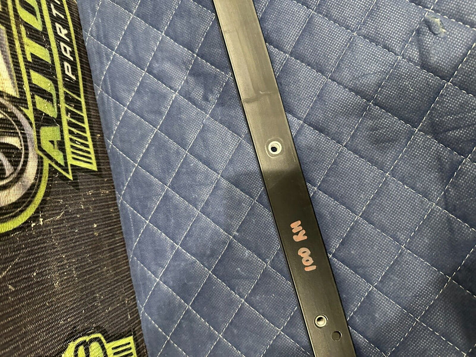 2018 AUDI R8 REAR RIGHT SUPPORT BAR BRACKET 4S0810142A 4S0 810 142 A