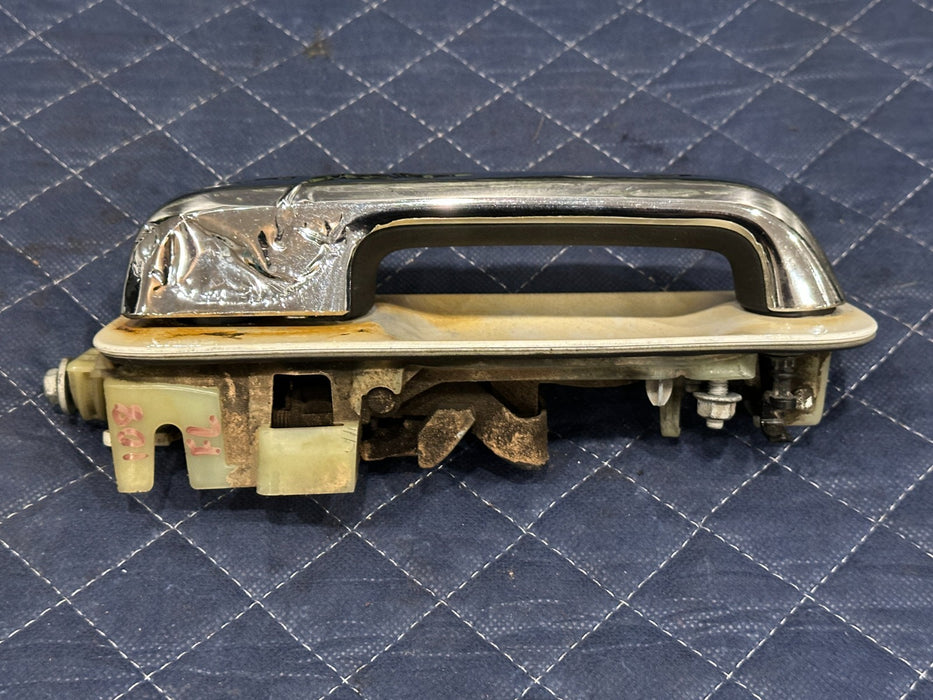 2017-2019 FORD F250 F350 FRONT LEFT DOOR HANDLE TRI COAT (UG) OEM *BURN DAMAGE*