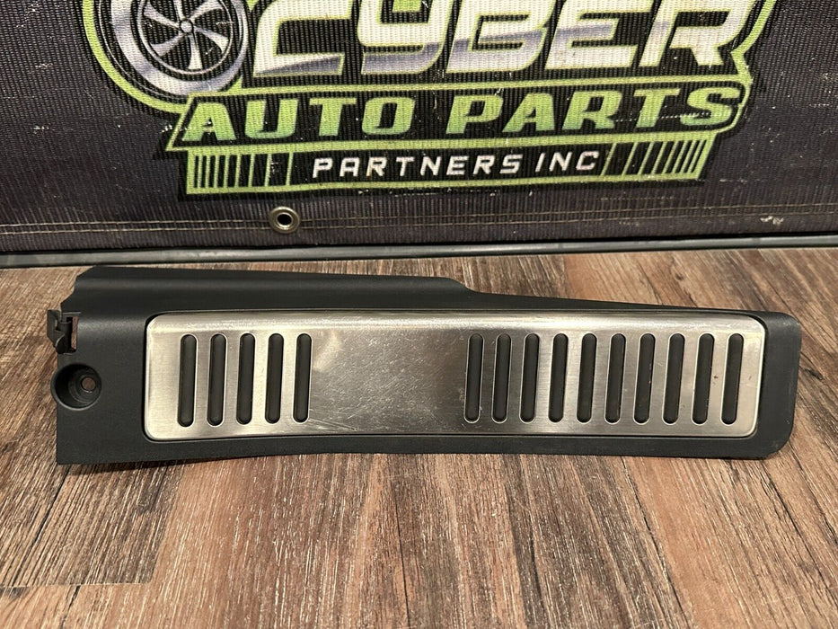 2017-18 AUDI R8 SPYDER LEFT FOOT REST PEDAL COVER OEM 4S1 864 777