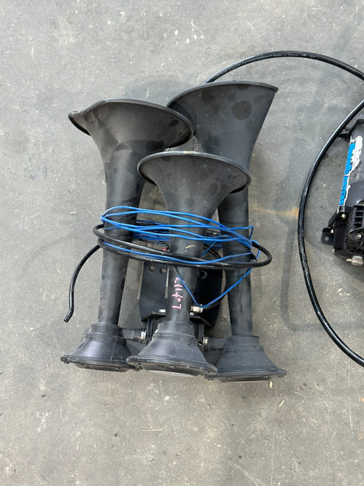 2021 RAM 2500 LARAMIE HORNBLASTERS AIR HORN ASSEMBLY