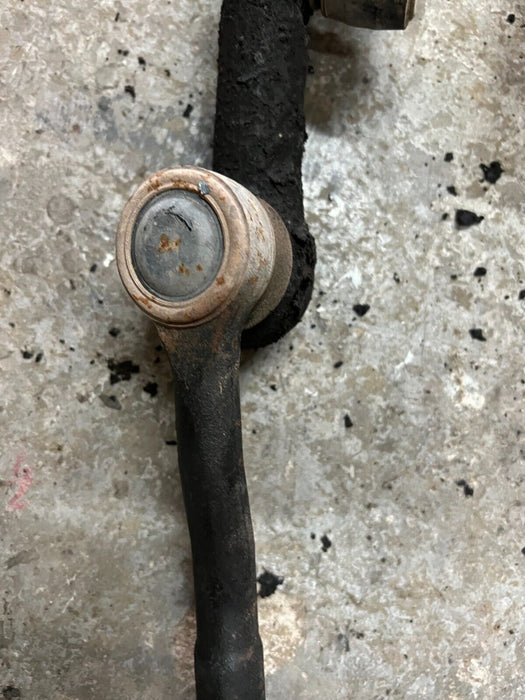 2016 2017 NISSAN TITAN FRONT ENGINE POWER STEERING GEAR BOX W/STEERING DRAG LINK