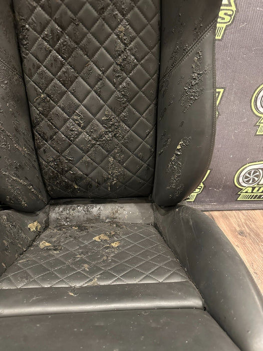 2017 2021 AUDI R8 PLUS OEM GENUINE DIAMOND STITCHED LEFT RIGHT SEATS ~DAMAGE~
