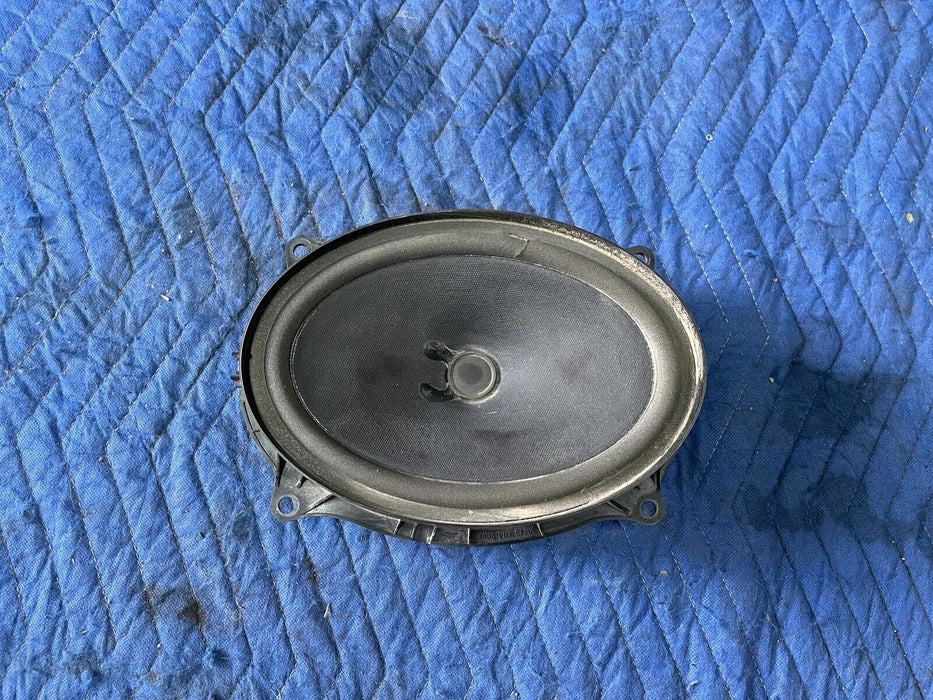 2016 2019 NISSAN TITAN XD CREW FRONT LEFT DRIVER DOOR SPEAKER 28157-EZ00A OEM