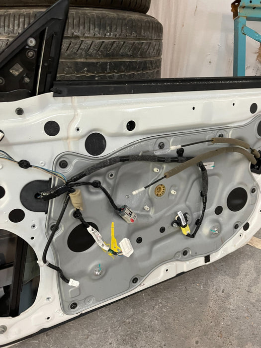 2009-2020 NISSAN 370Z COUPE DOOR PASSENGER RIGHT PEARL WHITE OEM