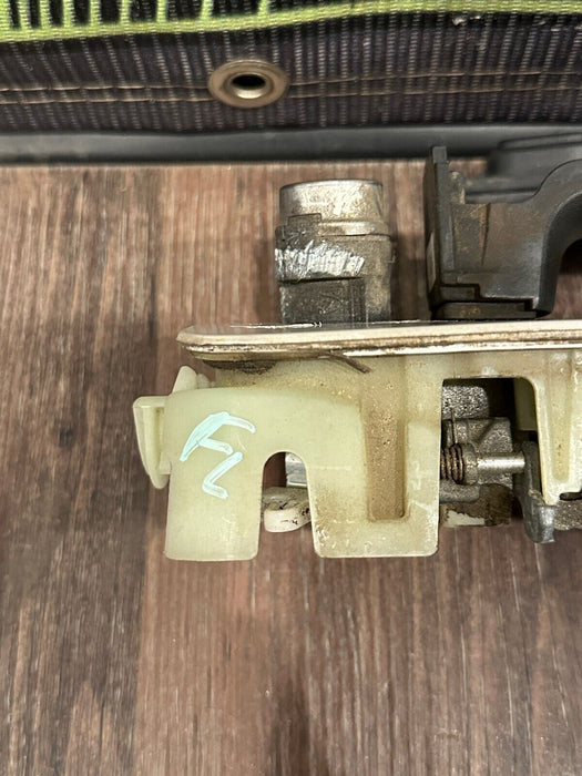 2017-2019 FORD F250 F350 F450 FRONT LEFT DOOR HANDLE WITH NO COVER (UG) OEM