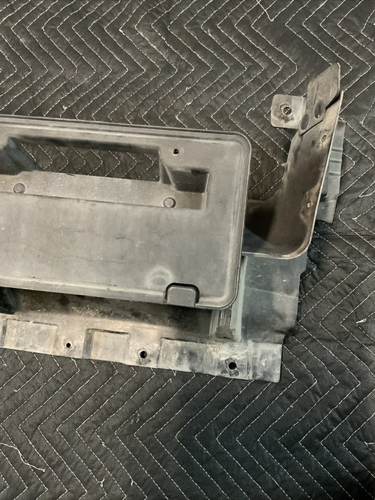 2017-2019 FORD F250 F350 F450 SD RADIATOR SUPPORT AIR SHIELD W/ LICENSE PLATE